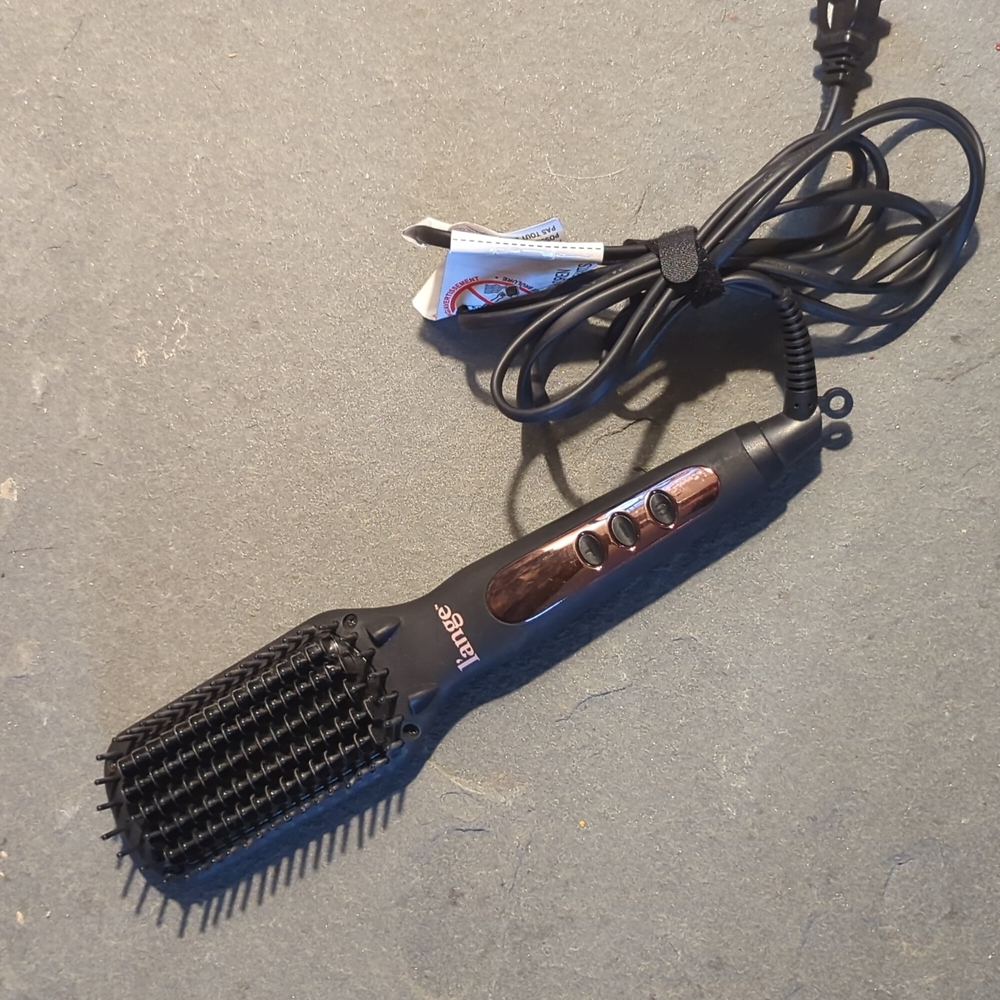 Lange straightening brush